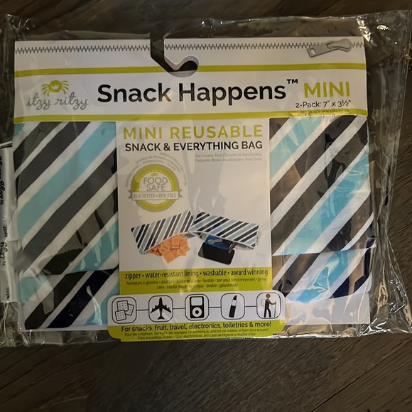 ⭐️ Itzy Ritzy Bundle w/ Teether ⭐️ - Picture 4 of 7